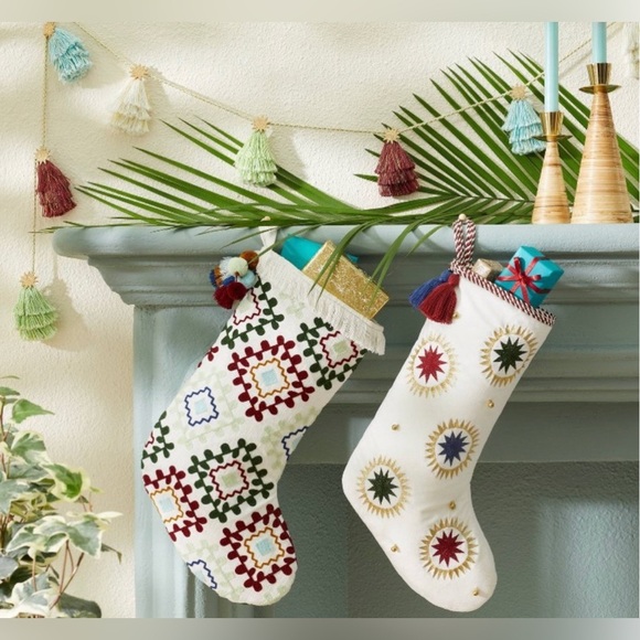 NWT opalhouse jungalow tassel star horizontal garland 72” Christmas - Picture 3 of 5